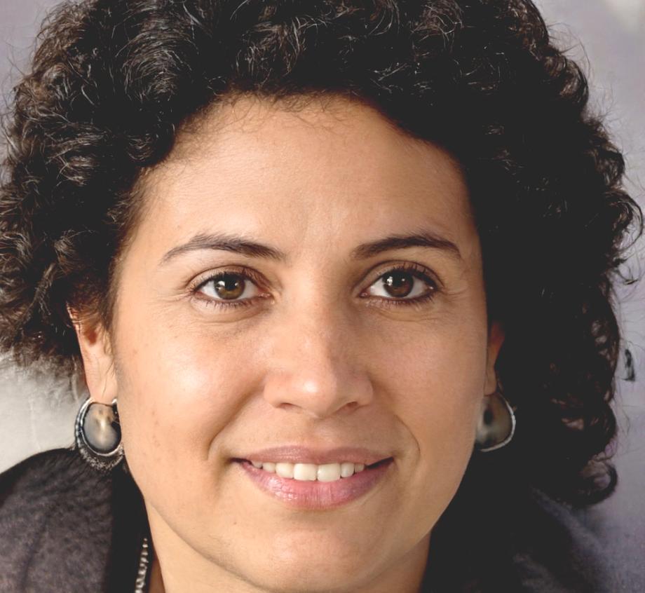 Trading psychology mentor with expertise in emotional regulation and decision-making